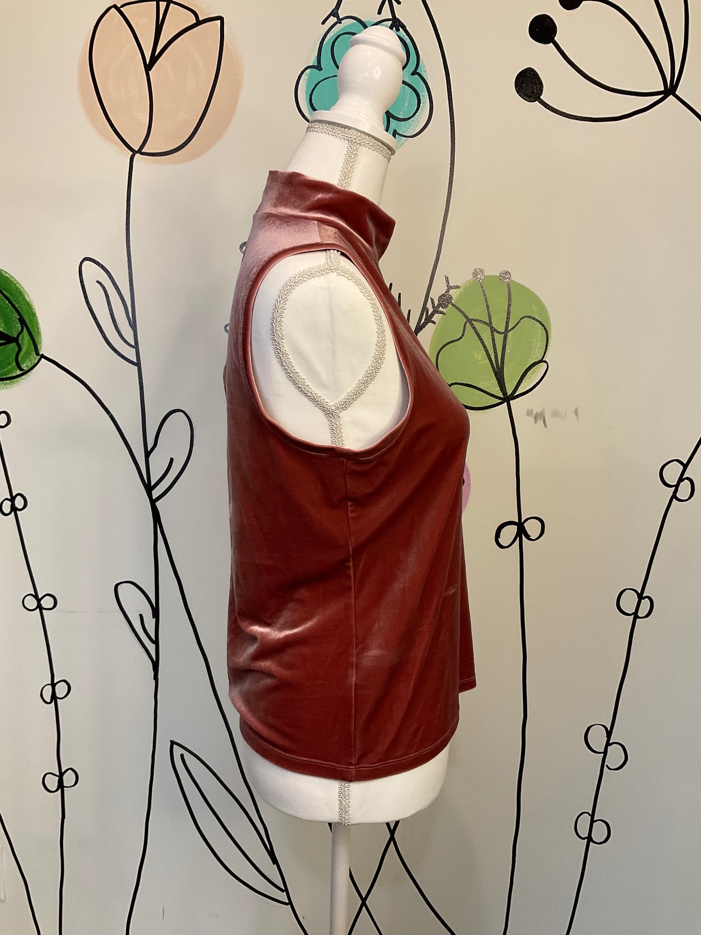 Velvet sleeveless mock neck