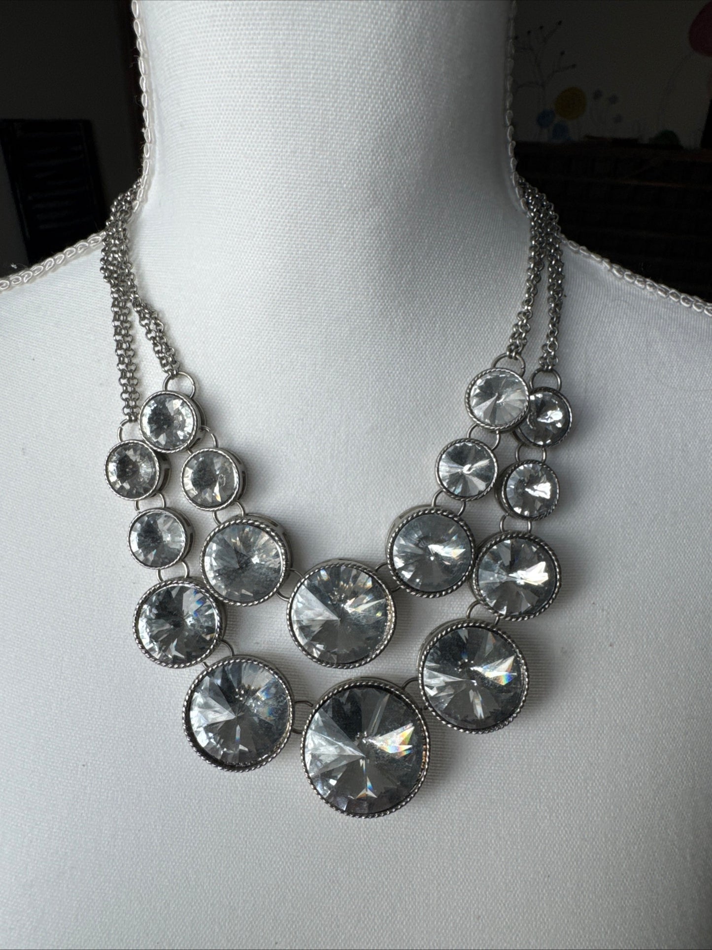 Chunky statement necklace